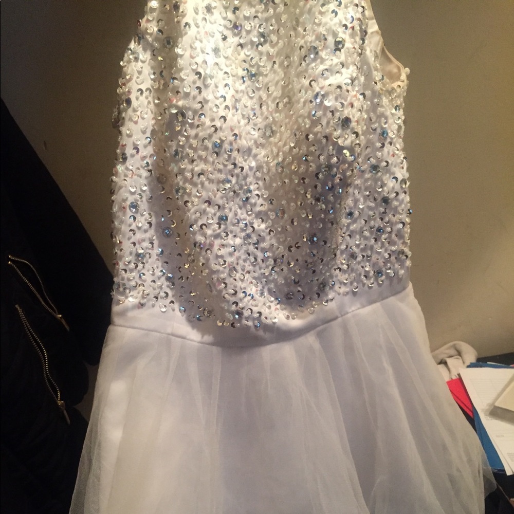 Graduation/Wedding/Prom Dress - Picture 4 of 6